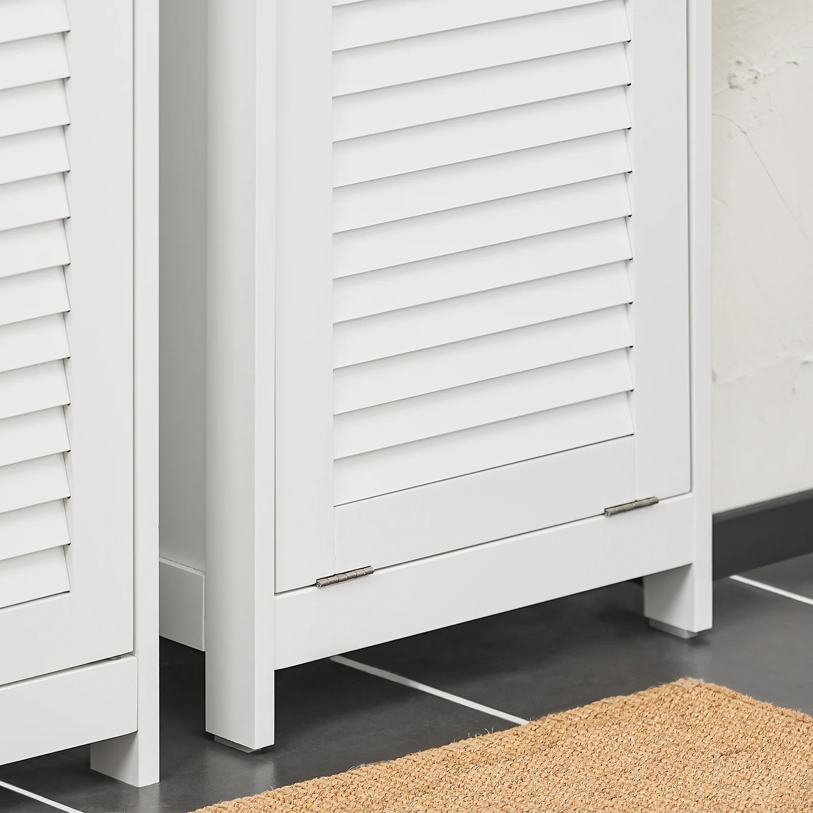 SoBuy BZR124-W Badkamer Kolomkast - Badkamerkast - Hoge Kast - Staande Kolomkast met 1 Deur, 1 Lade en 1 Uitneembare Wasmand - Image 13