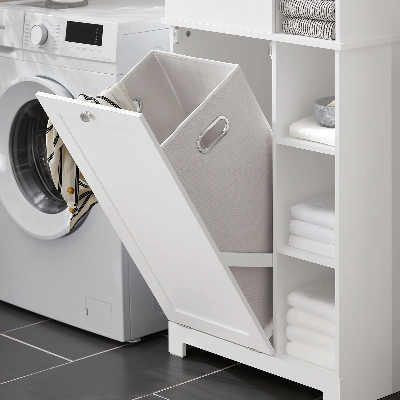SoBuy BZR104-W Hoge Badkamerkast met Wasmand Slanke Vrijstaande Badkamerkast, Smal Opbergmeubel met Planken, Handdoekenrek, Wit 60x37x171 cm - Image 4