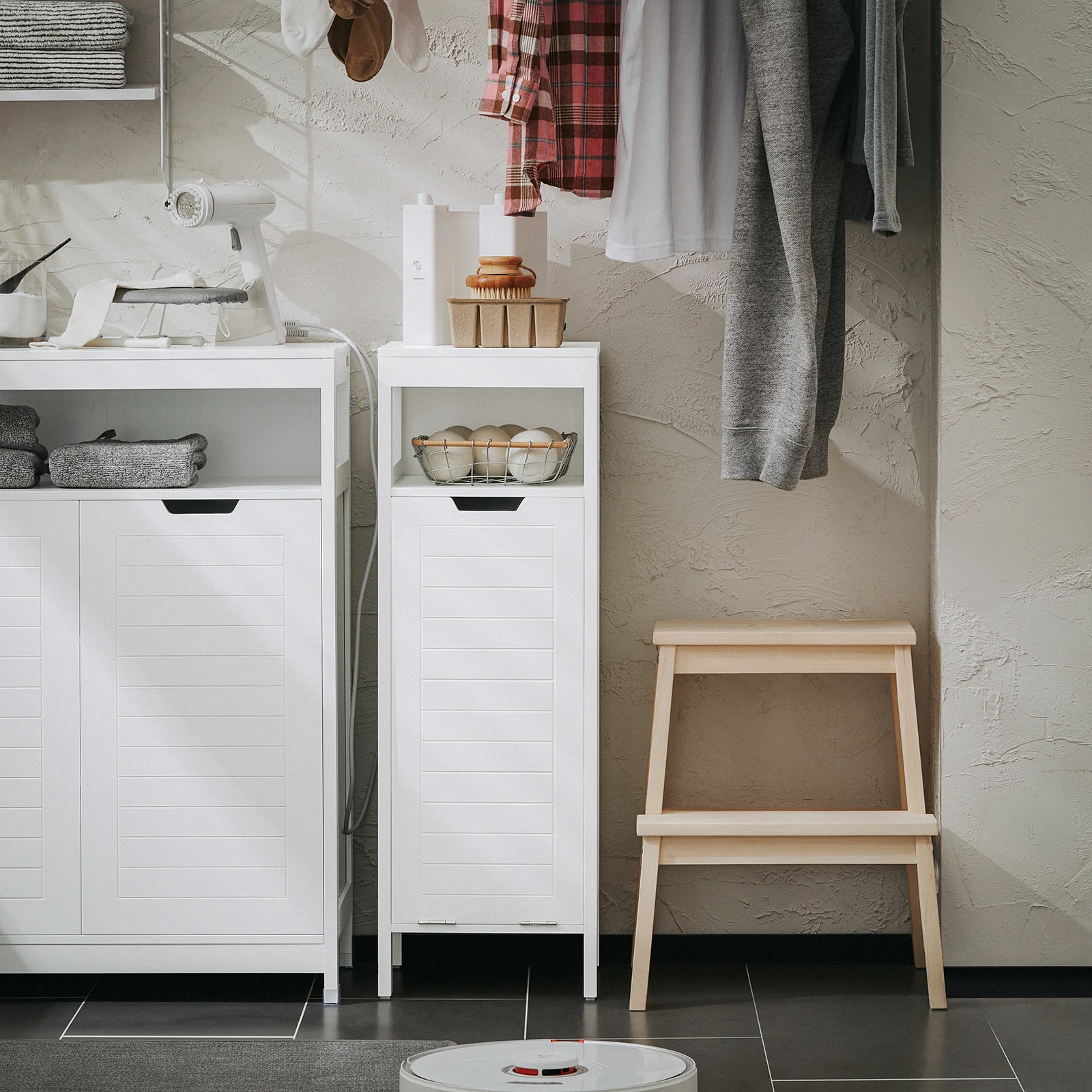SoBuy BZR122-W Badkamerkast, Lage Kast, Smal Badkamerkastje, Badkamermeubel met 1 Kantelbare Wasmand - Image 2
