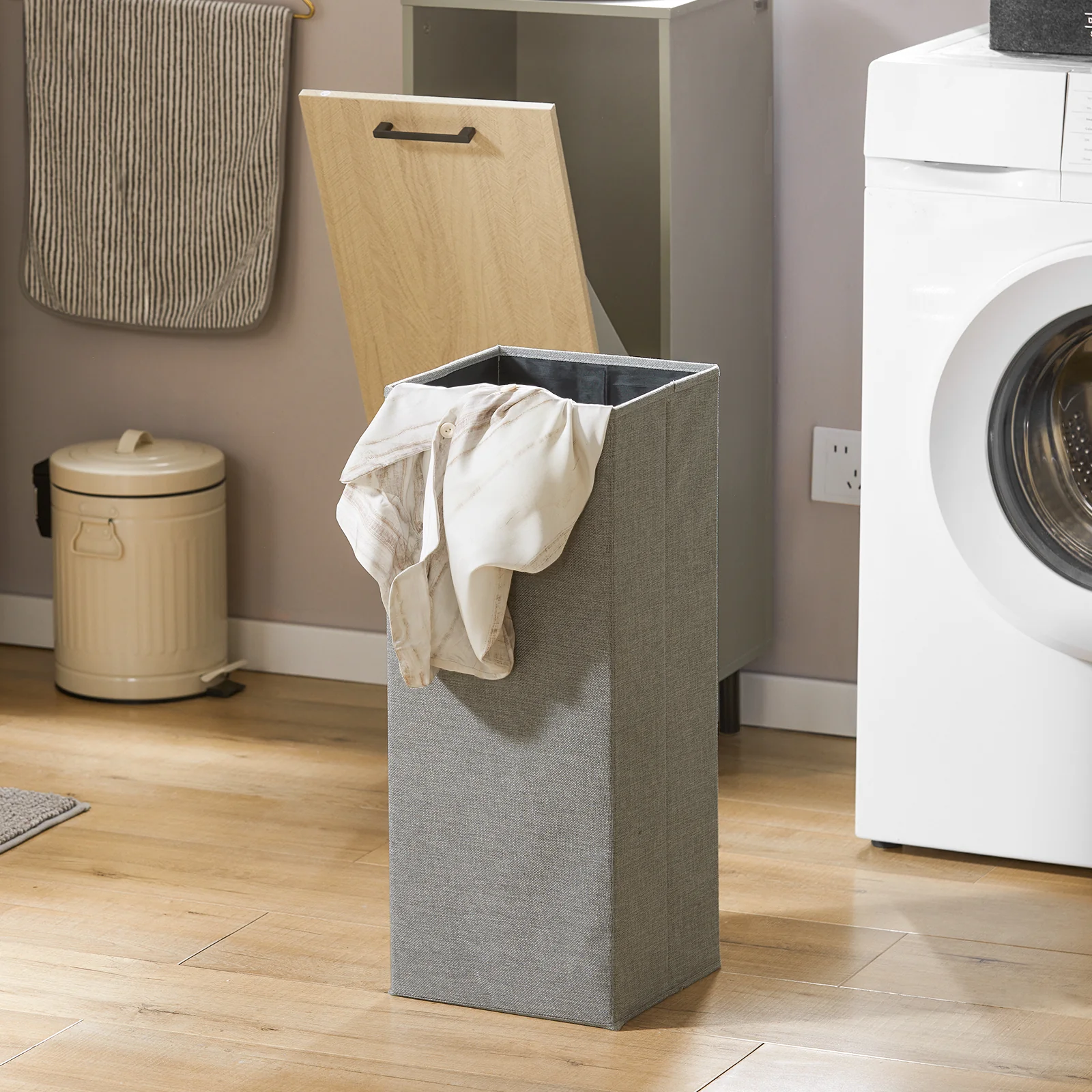 SoBuy BZR132-NG Smalle Badkamerkast met Uittrekbare Wasmand – Houten Badmeubel met Metalen Poten, Verwijderbare Wasmand, Natuurgrijs, 31,5x86x30cm - Image 6