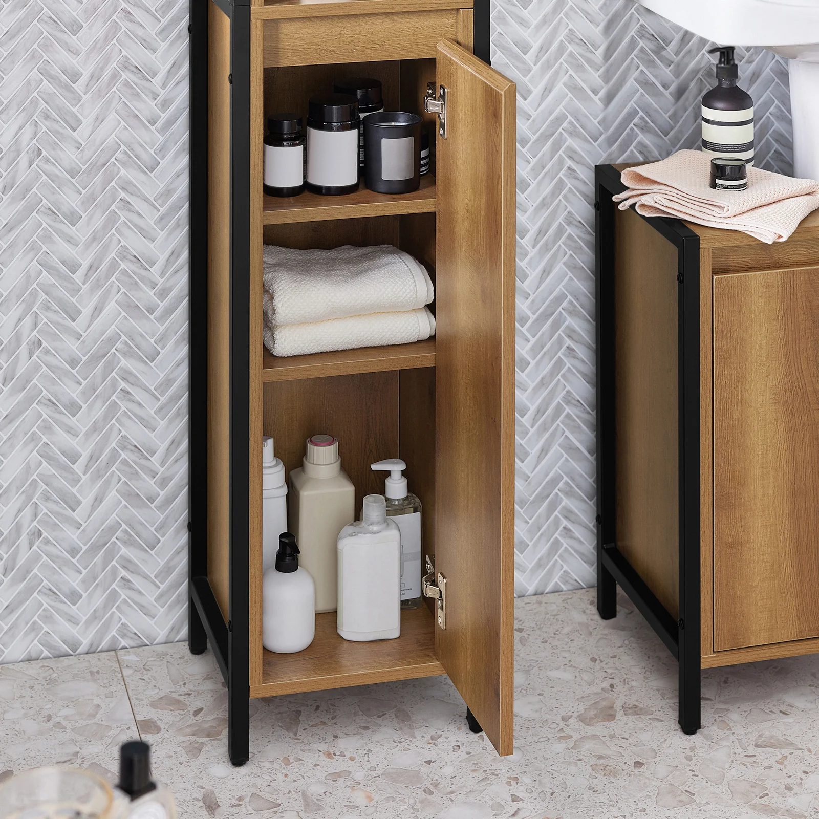 SoBuy BZR62-PF Smalle Badkamerkolom Vintage – Opbergkast met 3 Open Vakken & 1 Deur – Industriële Stijl – 30×168×28 cm - Image 6