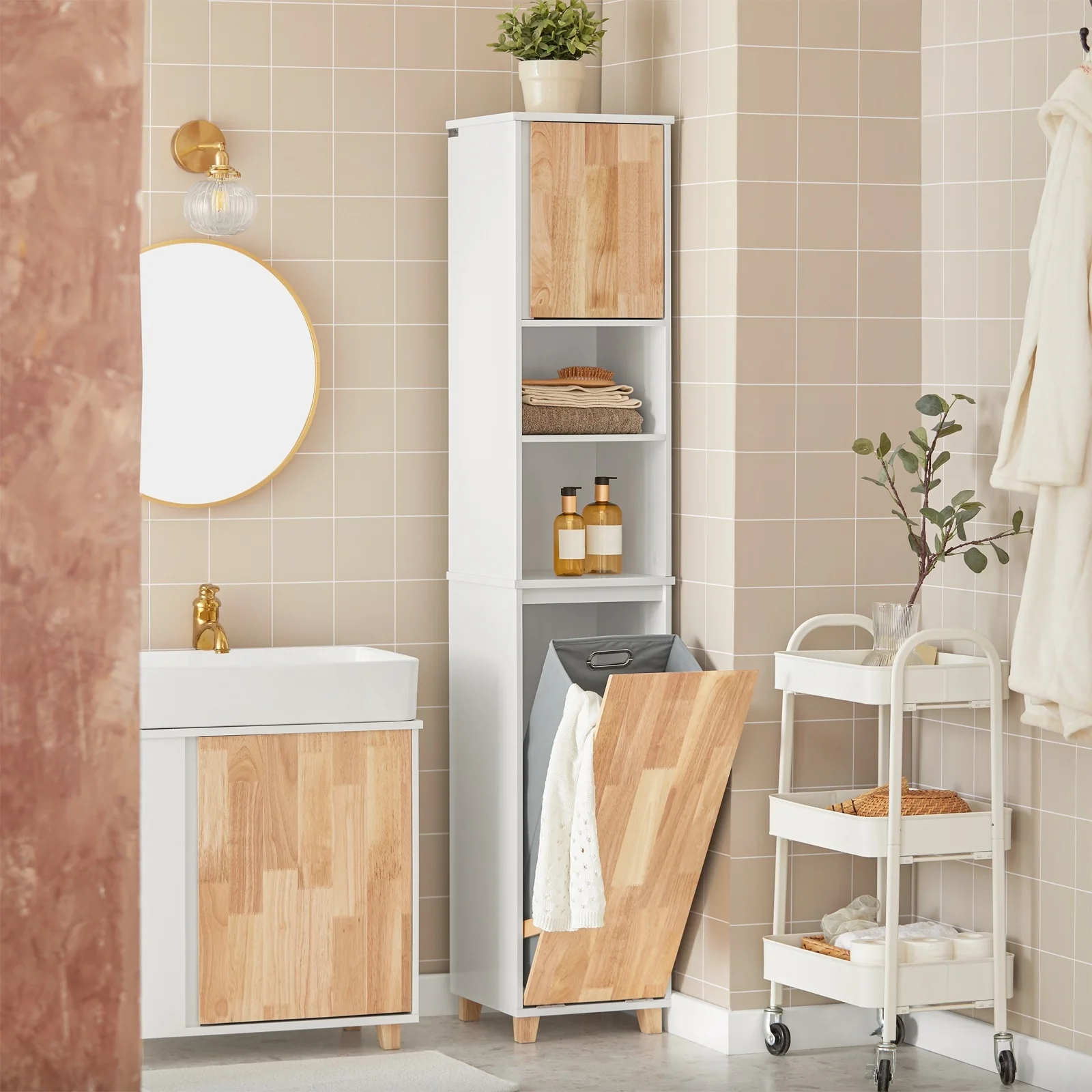 SoBuy BZR74-W Hoge Badkamerkast – Smalle Opbergkast met Wasmand, Vochtbestendig Hout, Wit-Naturel, 31x170x32 cm - Image 3