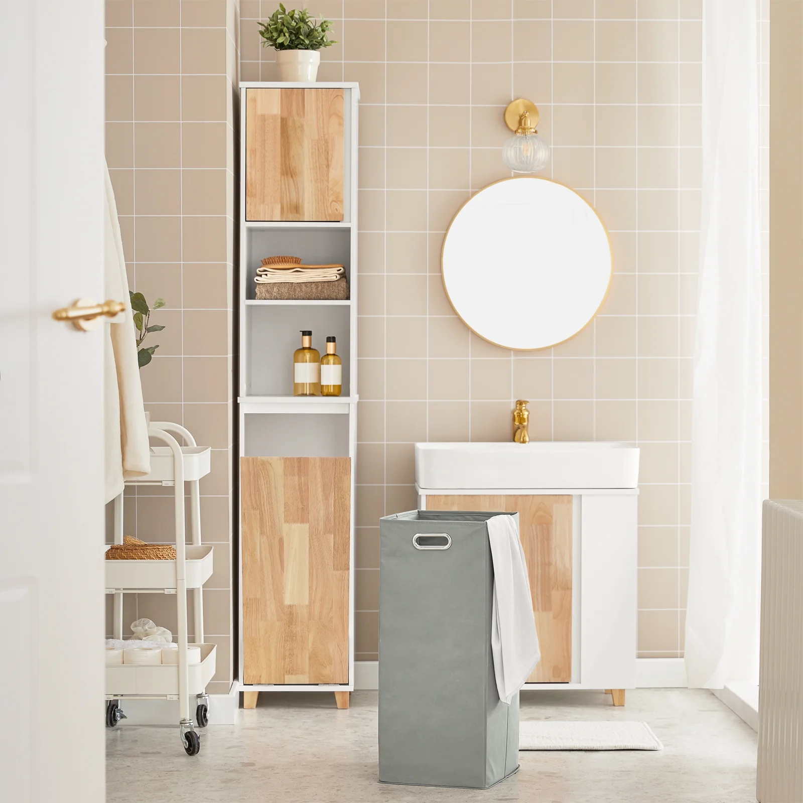 SoBuy BZR74-W Hoge Badkamerkast – Smalle Opbergkast met Wasmand, Vochtbestendig Hout, Wit-Naturel, 31x170x32 cm - Image 4