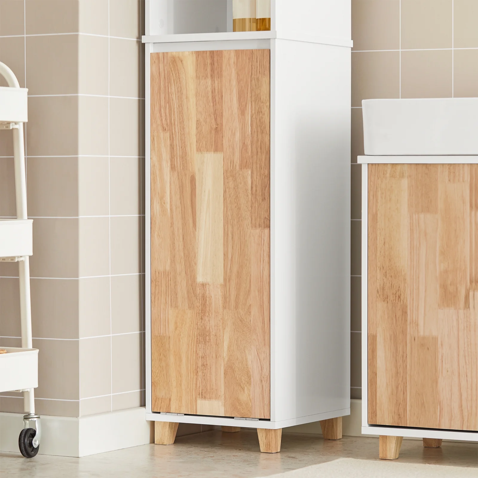 SoBuy BZR74-W Hoge Badkamerkast – Smalle Opbergkast met Wasmand, Vochtbestendig Hout, Wit-Naturel, 31x170x32 cm - Image 8