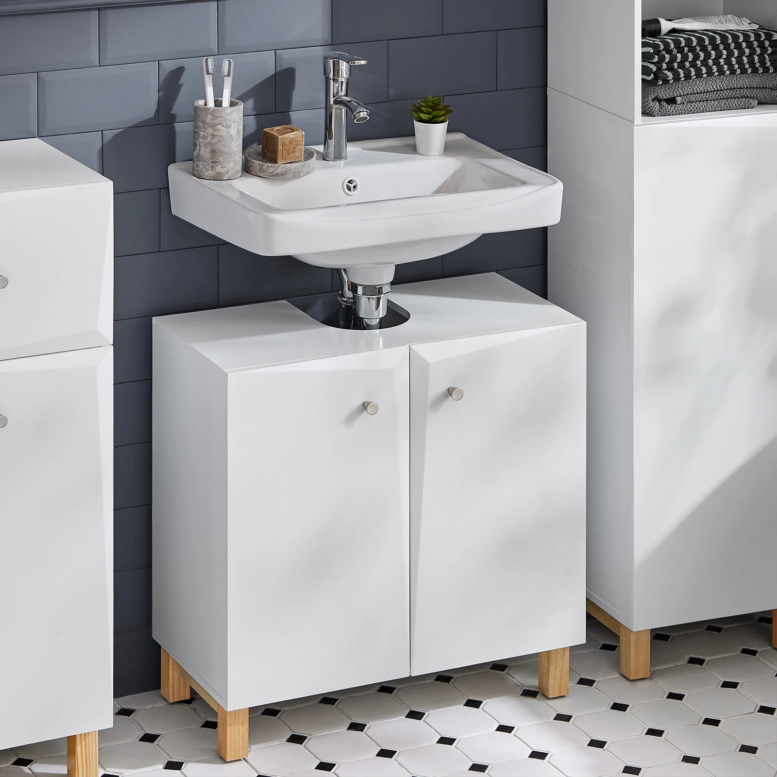 SoBuy BZR92-W Wastafel Onderkast - Wastafelmeubel - Badkamerkast - Badkamer Onderkast - Wastafelkast met 2 Deur voor Badkamer - Image 3