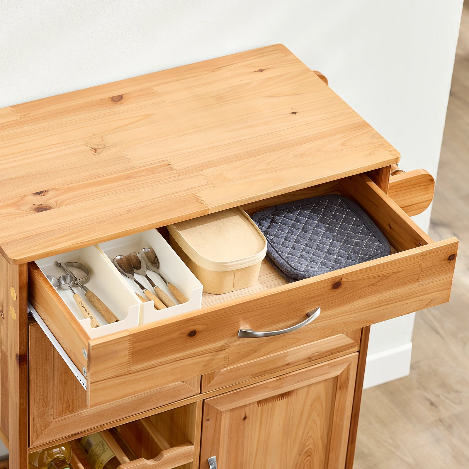 SoBuy FKW45-N Massief Houten Keukenkast op Wielen met Werkblad – Compact Keukeneiland met Wijnrek – 66×38×86 cm, Naturel - Image 14