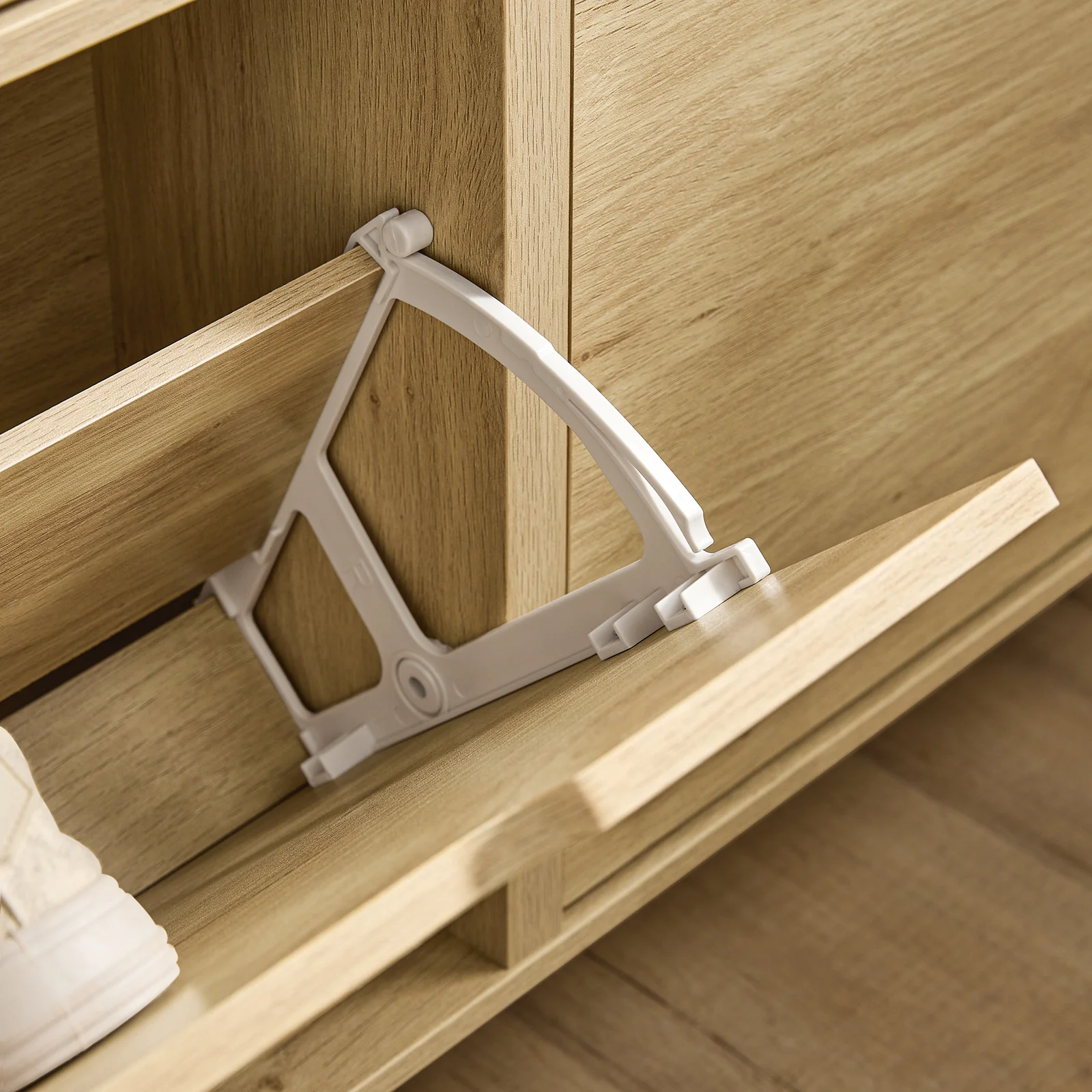 SoBuy FSR100-N Schoenenkast met 4 Kleppen – Smalle Schoenenkast voor Hal of Gang – Compact Schoenenmeubel 100x19x91cm – Hout kleur - Image 9