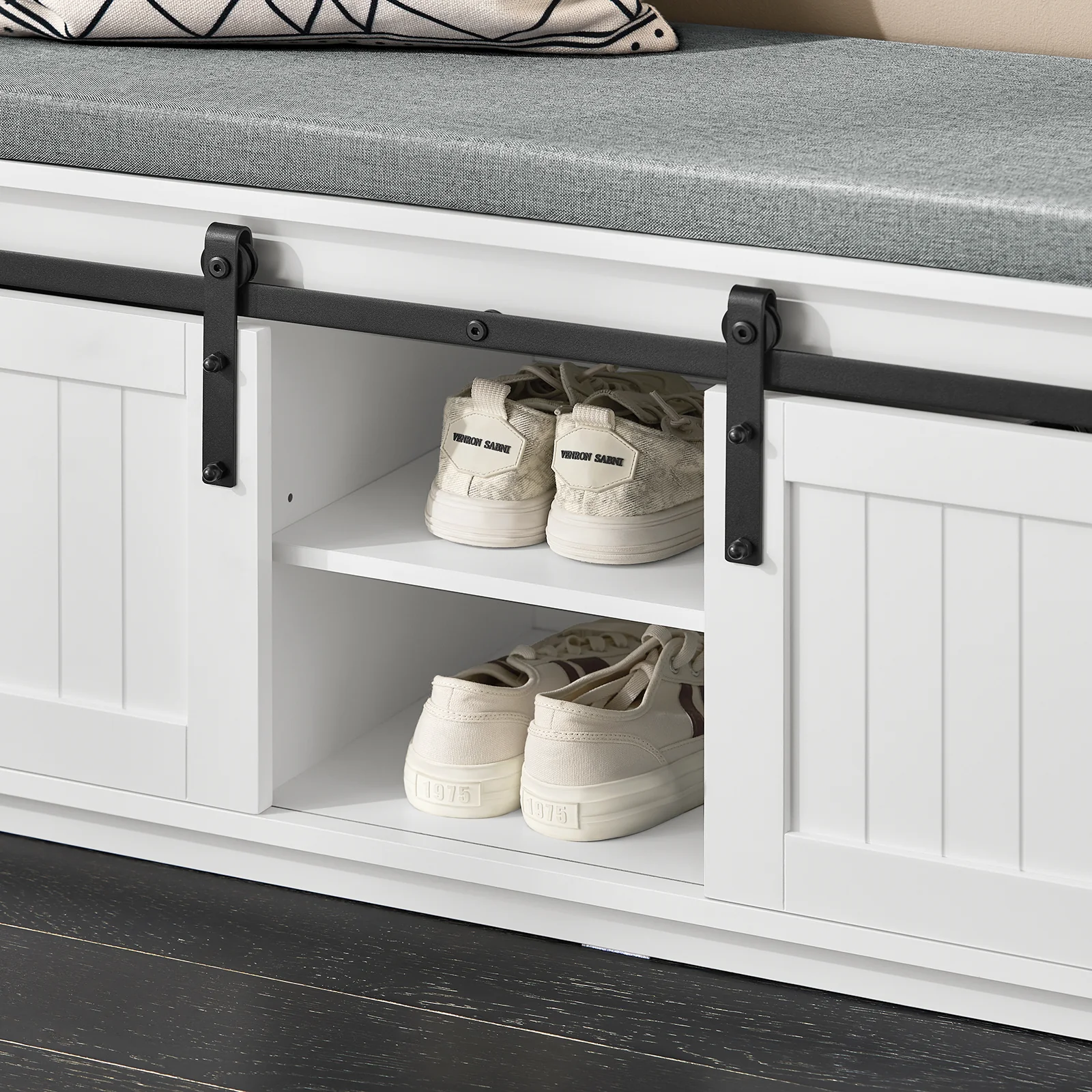 SoBuy FSR133-K-W Schoenenkast met 2 Deuren – Schoenenbank met Zitting, Opbergkast met Schuifdeur in Barn-Stijl – 90x35x46 cm - Image 10