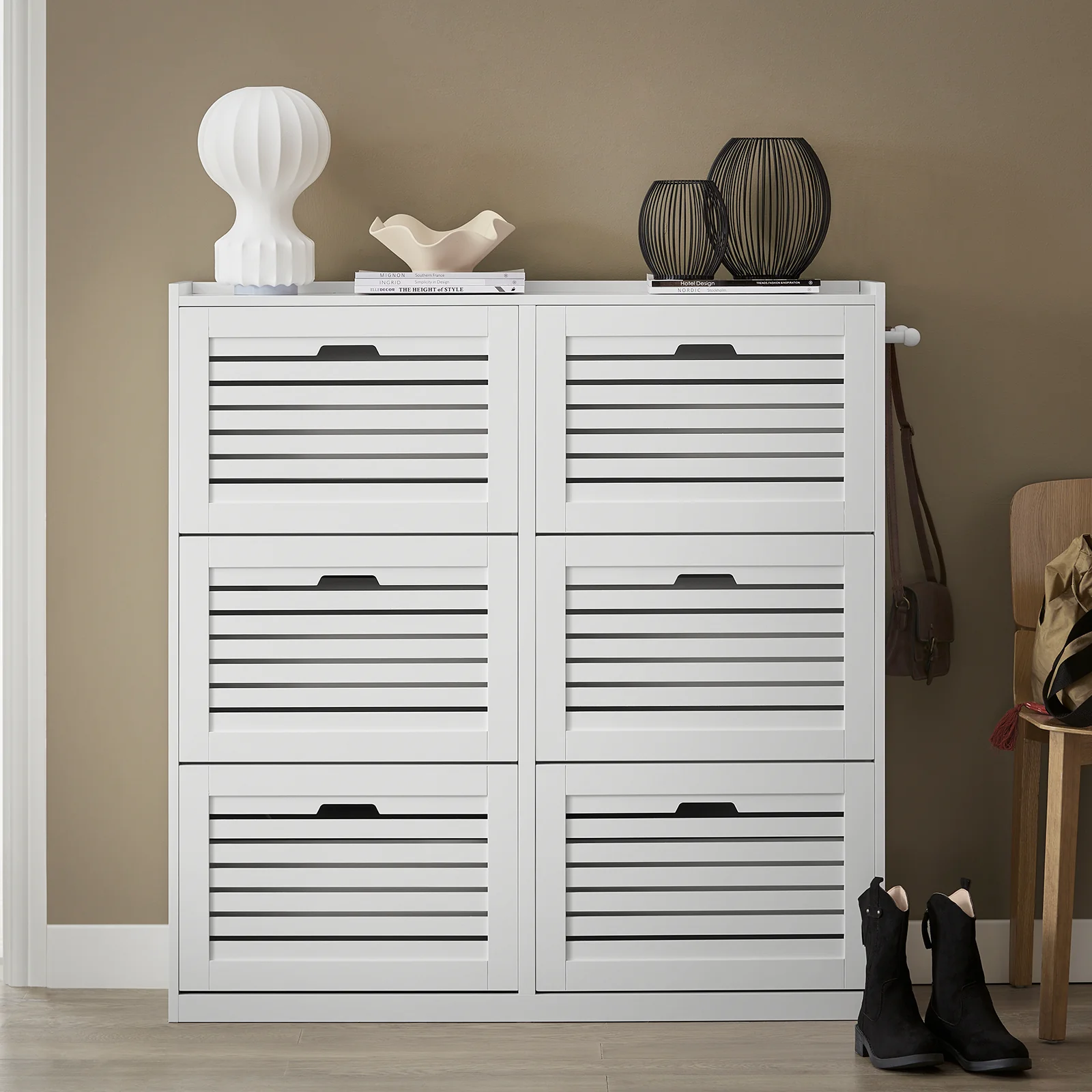 SoBuy FSR145-W Schoenenkast met 6 Klepdeuren – Grote Opbergkast met 2 Haken, Ruimtebesparende Schoenenopberger voor Hal & Gang – 115×30×112 cm - Image 3