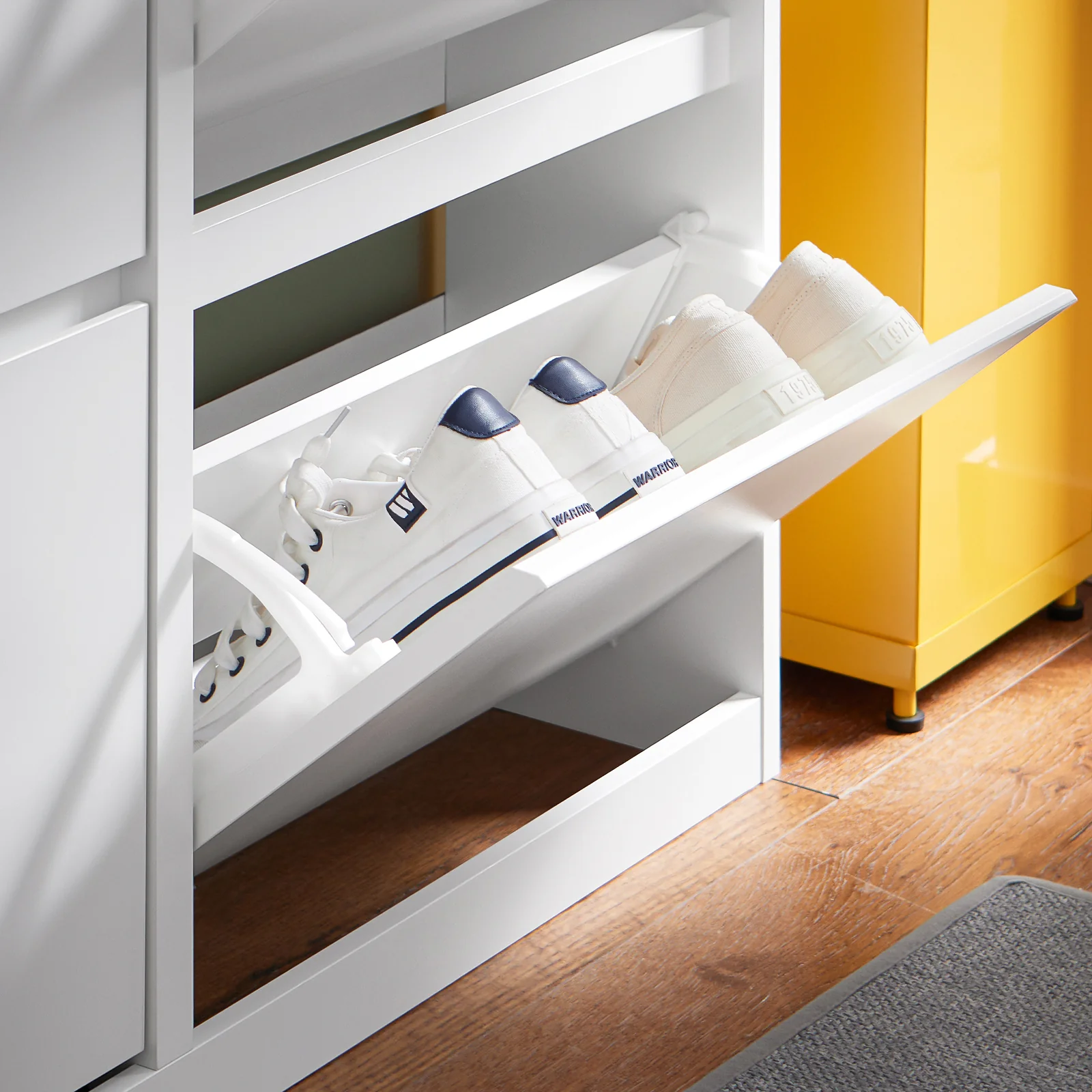 Pre-order SoBuy FSR169-W Schoenenkast met 4 Vouwdeuren en 2 Lade’s – Compact, Ruimtebesparend, Wit, 98x19x95cm - Image 11