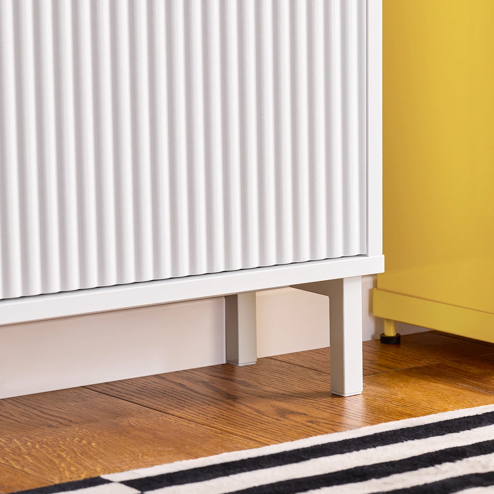 Pre-order SoBuy FSR177-W Smalle Schoenenkast met 2 Kleppen – Moderne Entree Schoenenopberger van MDF, Compact & Ruimtebesparend, 50x19x90 cm, Wit - Image 8
