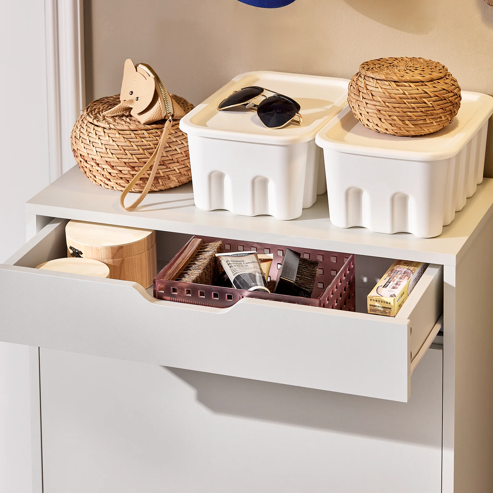 SoBuy FSR180-W Schoenenkast met 2 Klapdeuren & 1 Lade – Modern Meubel voor Hal, Gang of Slaapkamer, L60xP30xH90 cm, Wit - Image 10