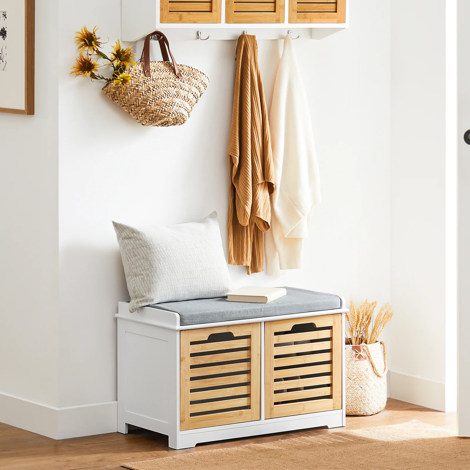 SoBuy FSR23-II-WN Schoenenbank met Opbergruimte en Comfortkussen – 2-Deurs Schoenenkast voor Hal – 71x35x43cm, Wit/Naturel - Image 3
