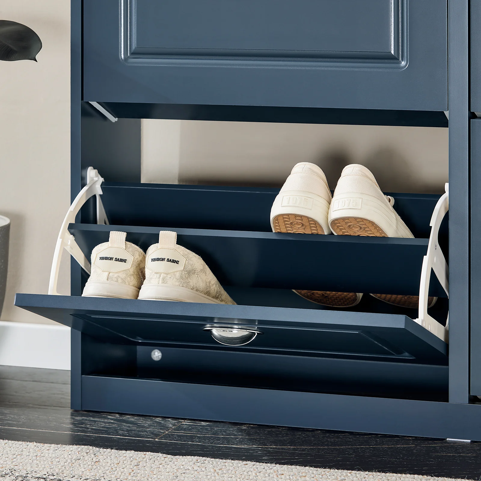 SoBuy FSR78-B Schoenenkast met 2 Klapdeuren, Schoenenopbergkast voor Hal, Schoenenmeubel, Opbergruimte voor 8 Paar Schoenen, Voor Gang of Entree, 54x24x83 cm, Blauw - Image 12