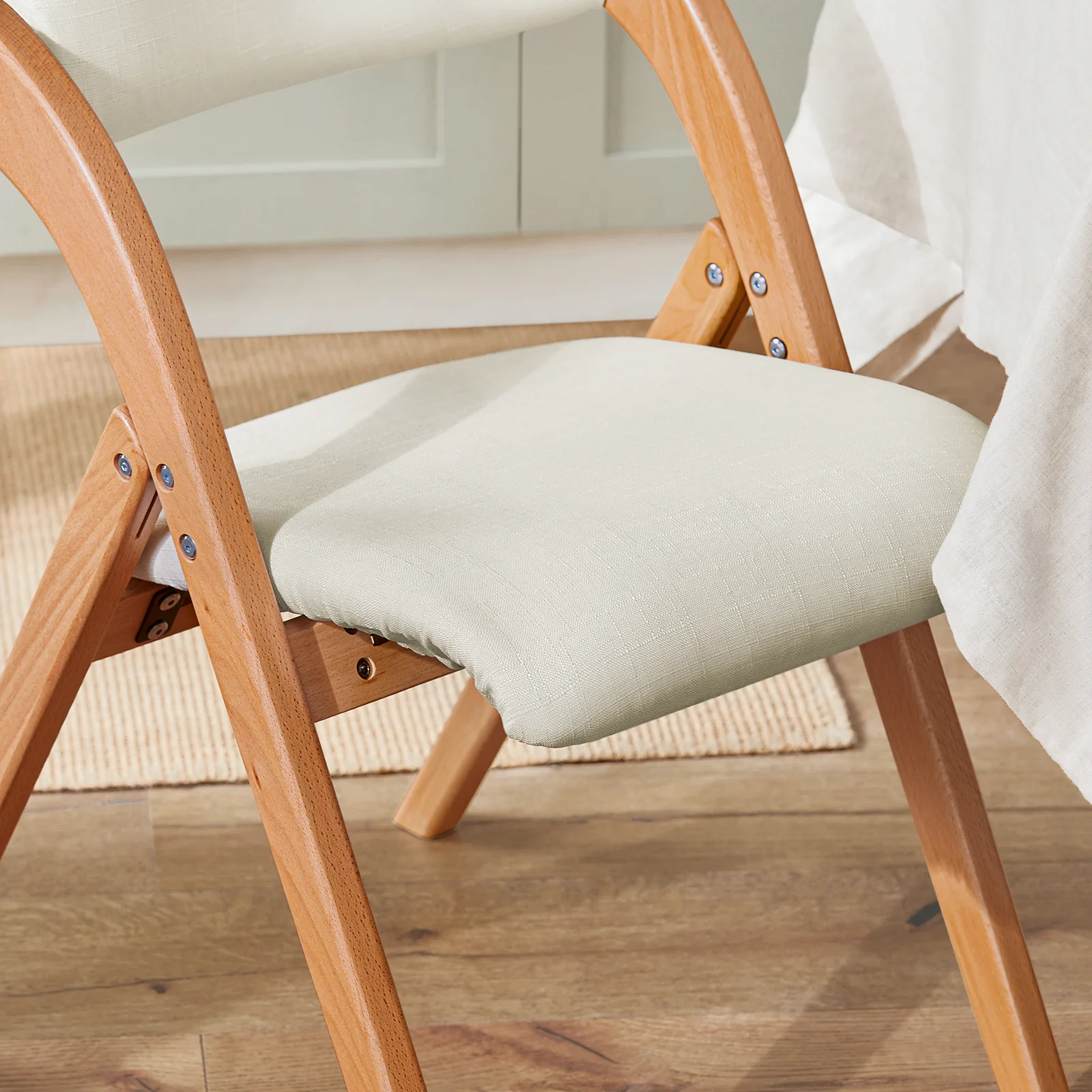 SoBuy FST92-W Opvouwbare Stoel met Gevuld Hout, Ergonomisch Ontwerp – Compacte Keuken- en Bureaustoel voor Eetkamer of Woonkamer, Perfect voor Kleine Ruimtes, Wit - Image 9