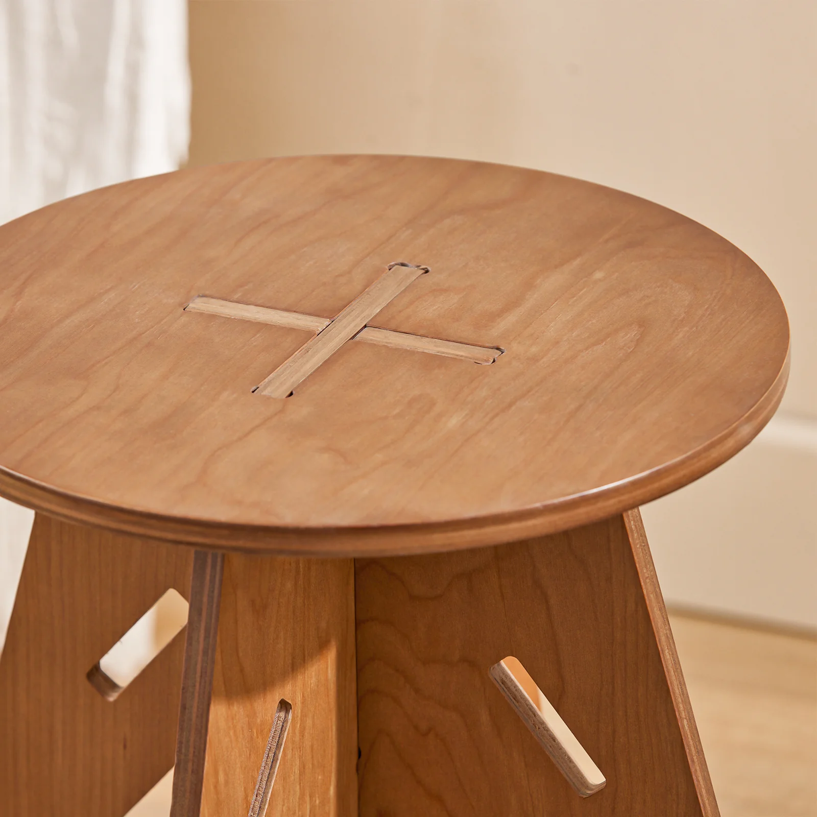 SoBuy HFBT01-K-BR Ronde Houten Bijzettafel, Ronde Salontafel, Nachtkastje, Koffietafel, Telefoontafel, voor Woonkamer, Slaapkamer, Structuur Pen-en-Gat, Bruin - Image 6