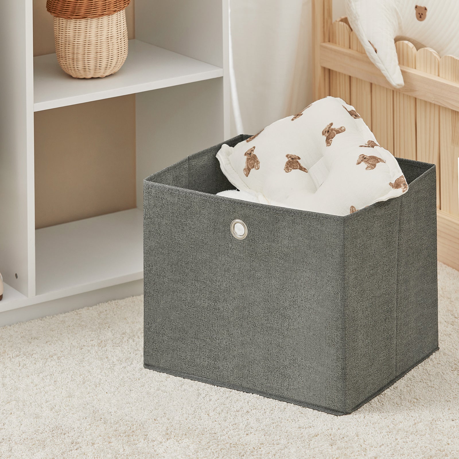 SoBuy KMB40-W Kinderkledingkast, Kinderslaapkamer Kledingrek, Kinderkledingrek, Kledingroedes, Kapstok, Kledingkasten met 3 Planken, 1 Mand en 3 Haken - Image 7