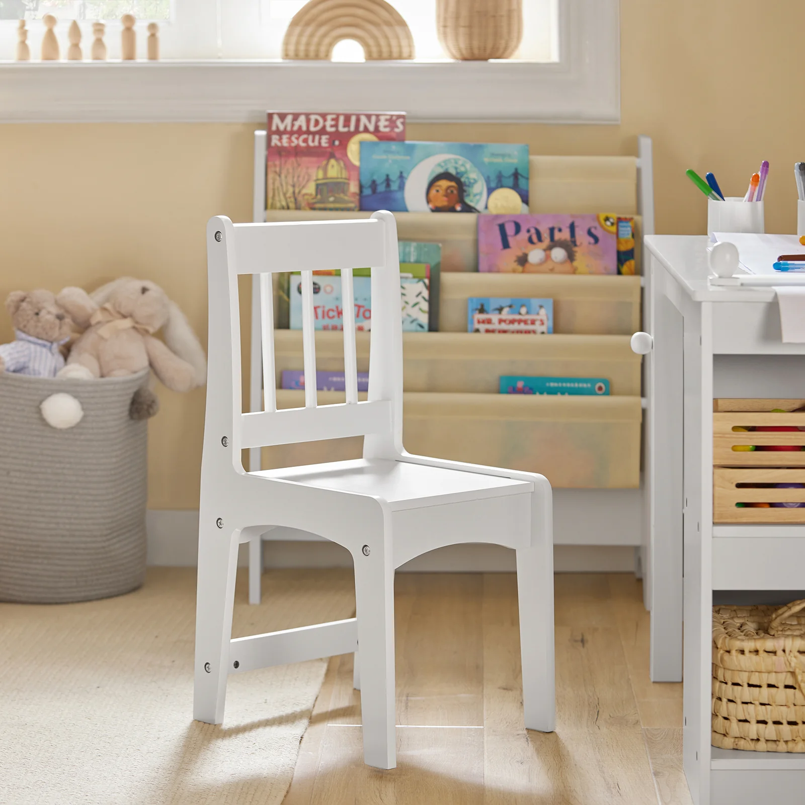 SoBuy KMB60-W Kinderbureau met Stoel – 2-delige Set, Bureau met 2 Open Planken, Rollenhouder en Pennenhouders in Wit (80x54x65 cm) - Image 8