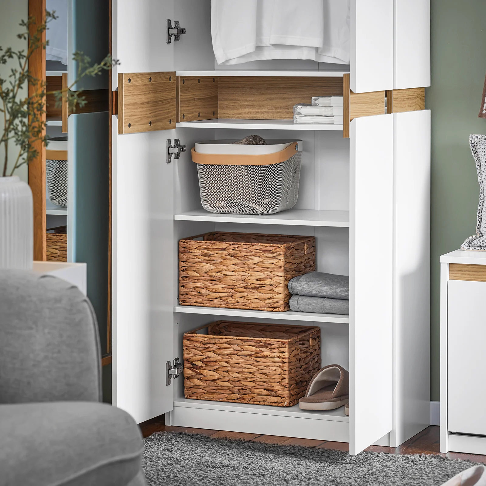SoBuy KSB01-W Hoge Kledingkast met Deuren – Smalle Opbergkast met 5 Vakken & Kledingroede – Ideaal voor Slaapkamer, Hal of Woonkamer – Wit 61×30×192 cm - Image 6