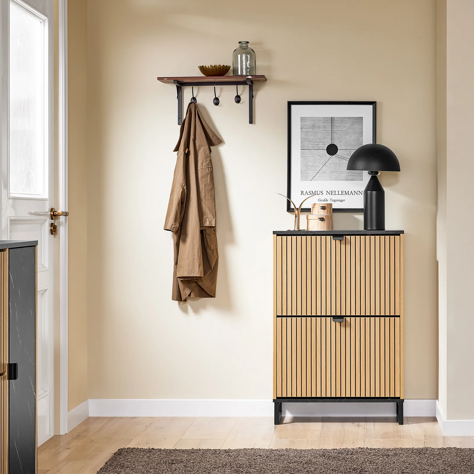Pre-order SoBuy FSR202-N Schoenenkast voor entree, dunne schoenenkast, compacte schoenenopslag en Scandinavisch design, geschikt voor 8-12 paar, zwart en licht hout, 60 x 24 x 88 cm - Image 2