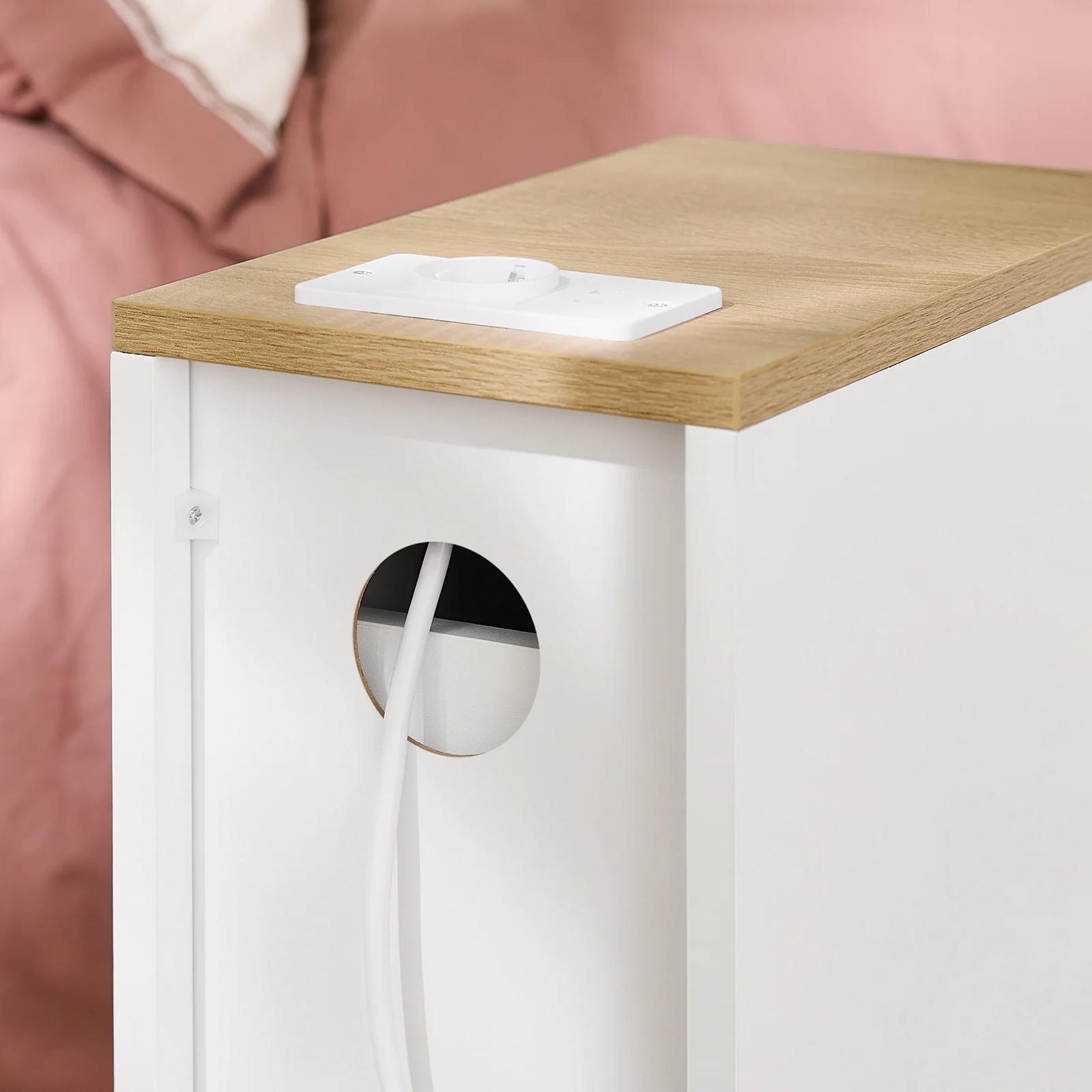 SoBuy FBT111-E-WN Slim Nachtkastje met Oplaadstation, Smal Bijzettafeltje met Standaard Stopcontact, USB-poort en Type-C Poort voor Slaapkamer en Woonkamer, B20 x D35 x H60 cm, Wit - Image 10